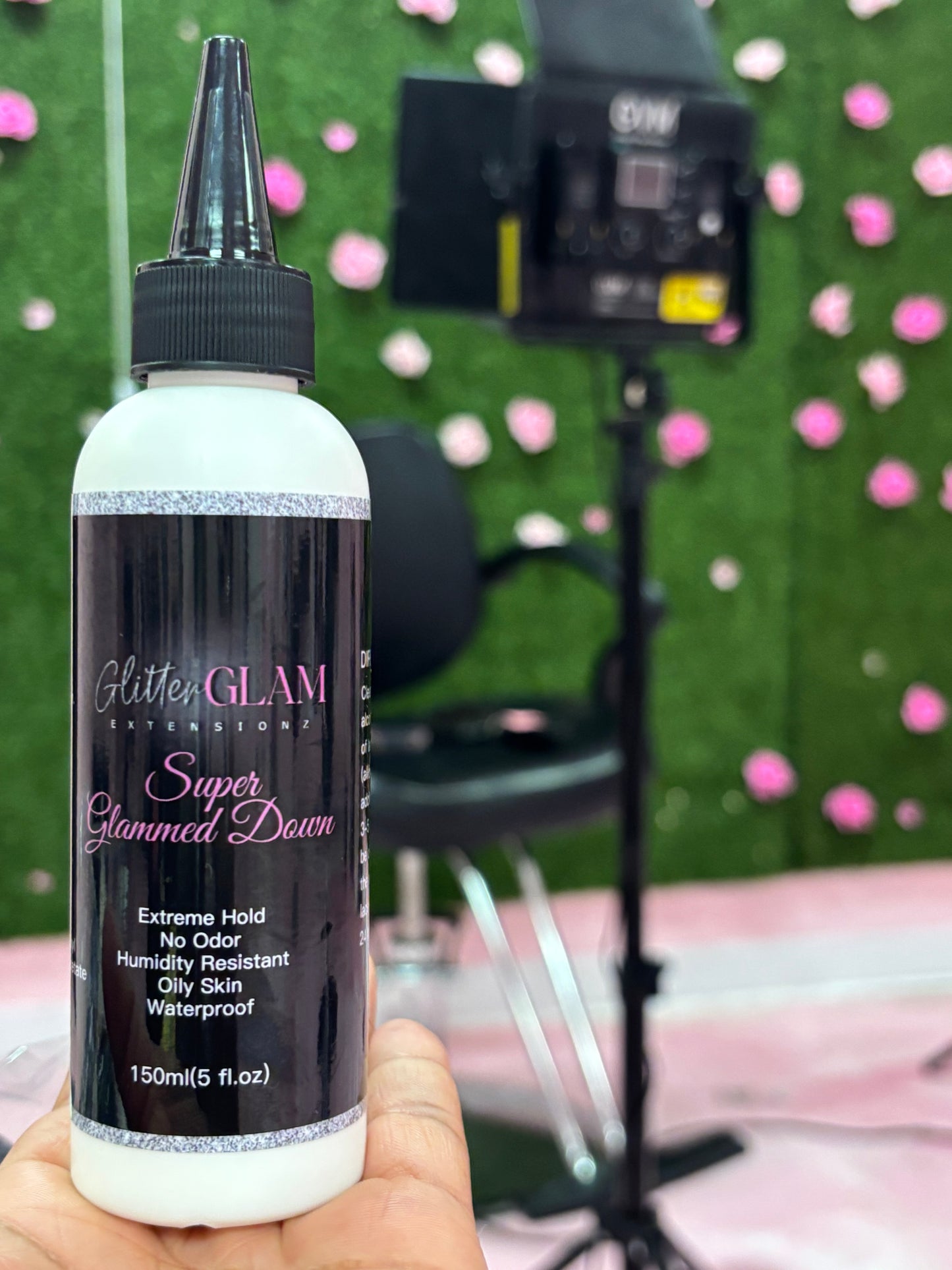 Super Glammed Down Lace Glue