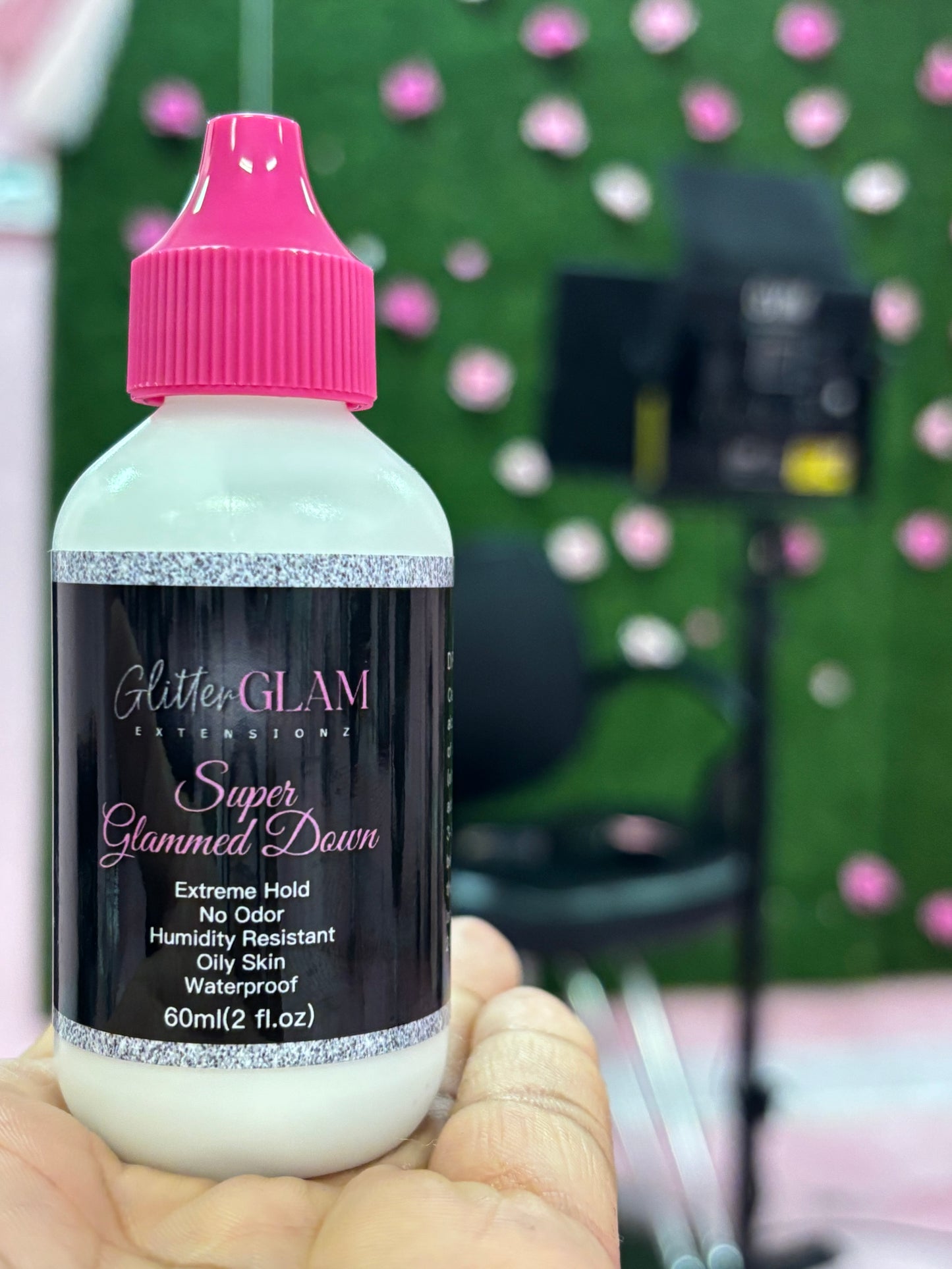 Super Glammed Down Lace Glue