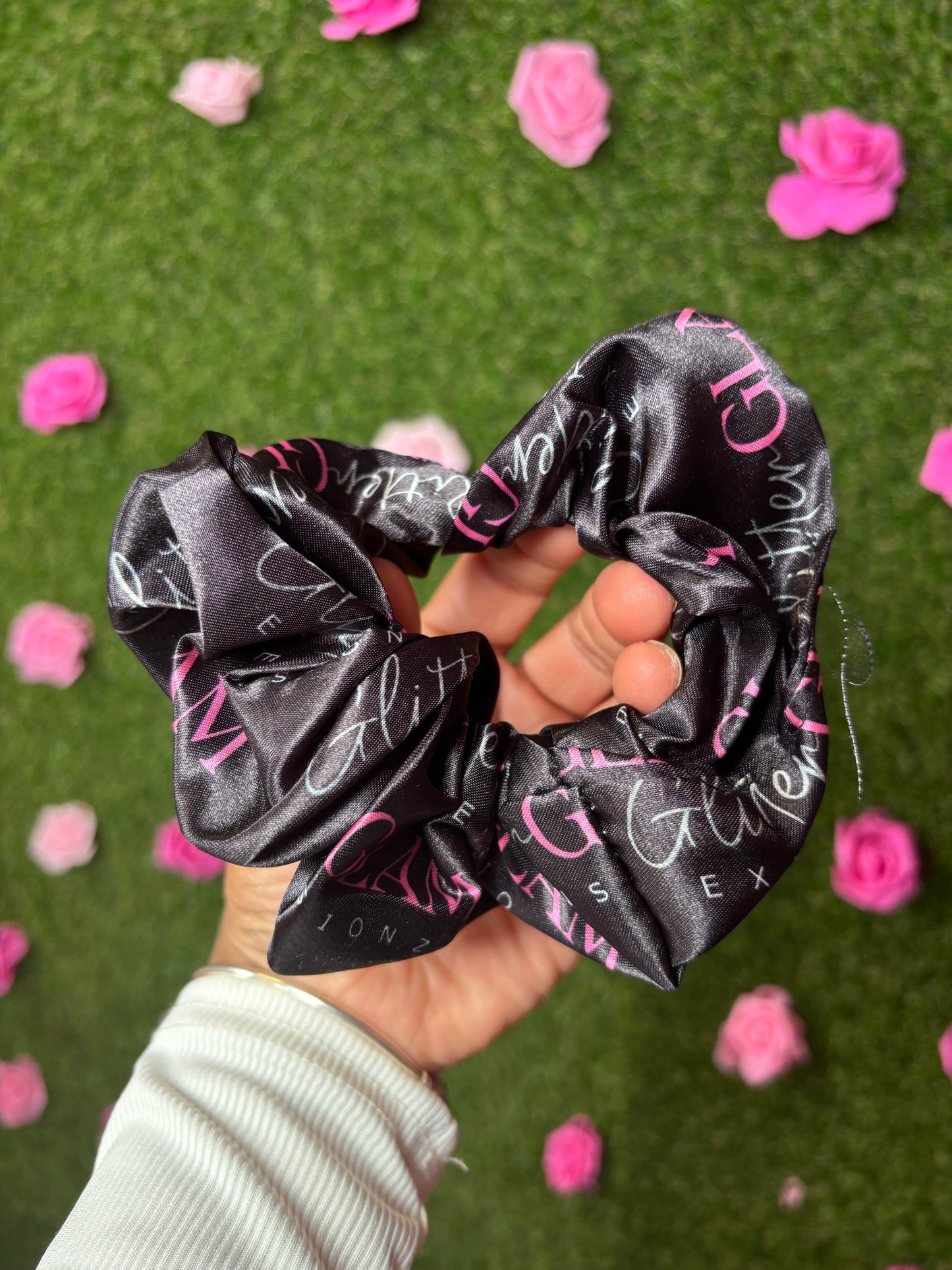 HAIR SCRUNCHIES